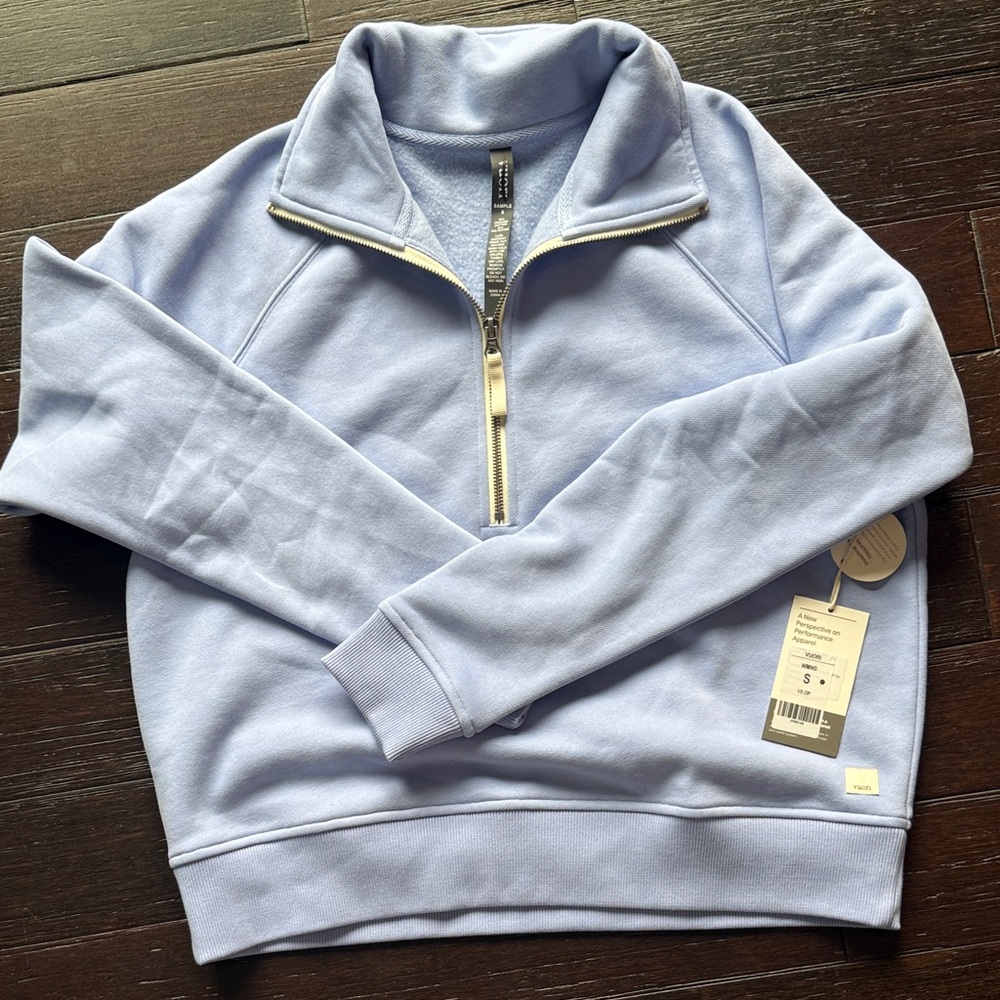 Vuori Restore Hoodie - light purple - size small. NWT